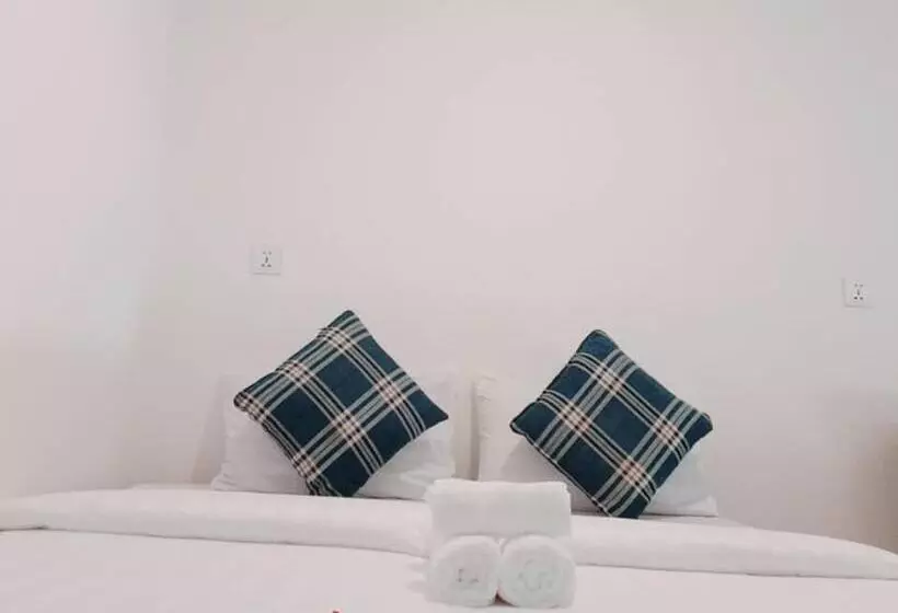 ペンション Redhouse