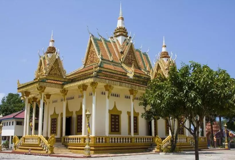 ペンション Redhouse