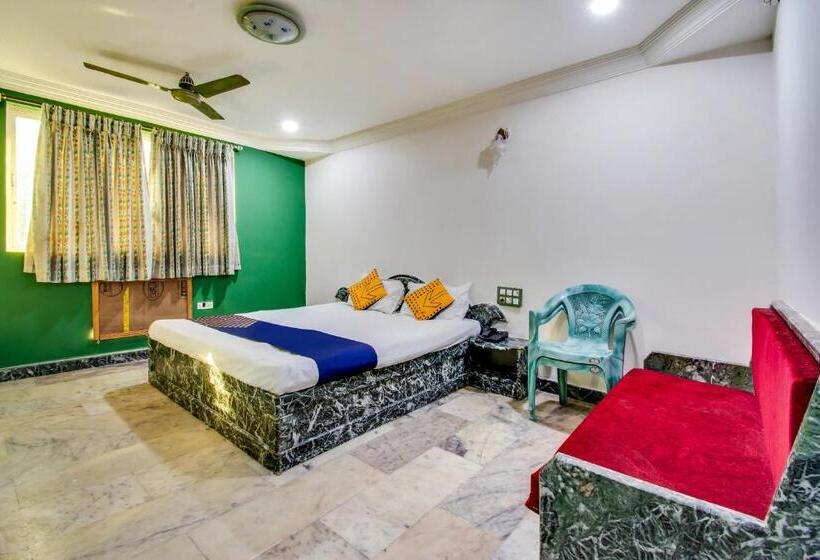 Spot On Hotel Green Valley