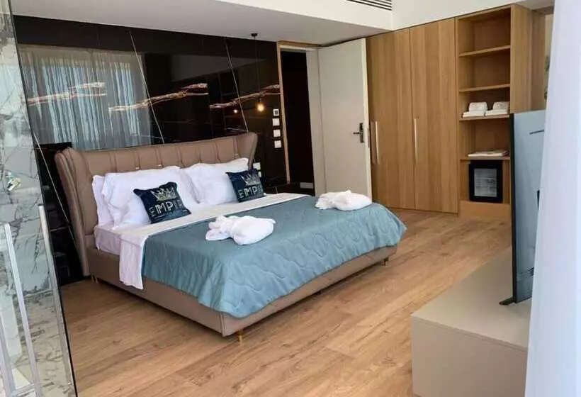 هتل Empire Beach Resort Adults Only