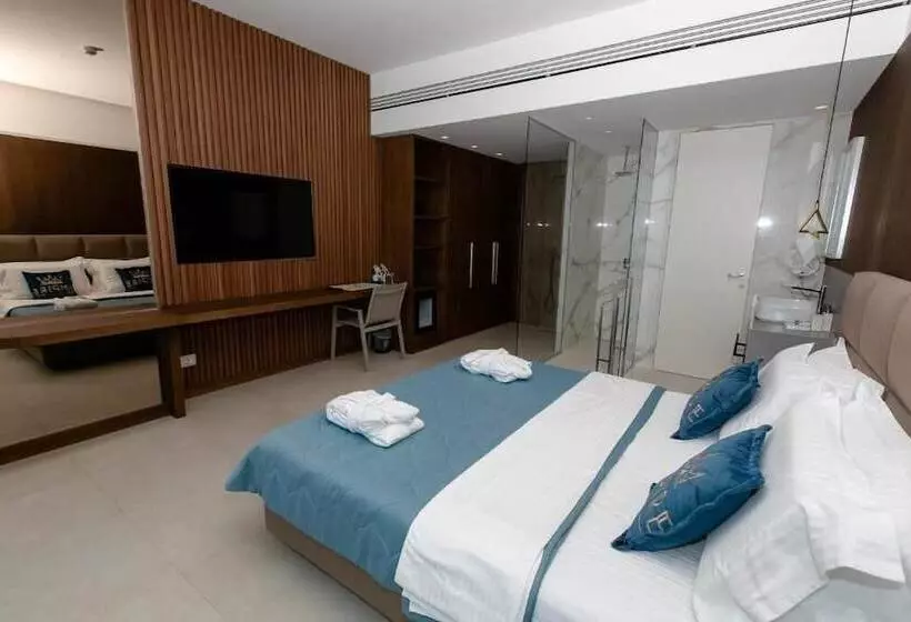 هتل Empire Beach Resort Adults Only