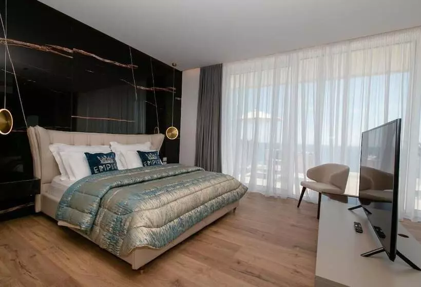 هتل Empire Beach Resort Adults Only
