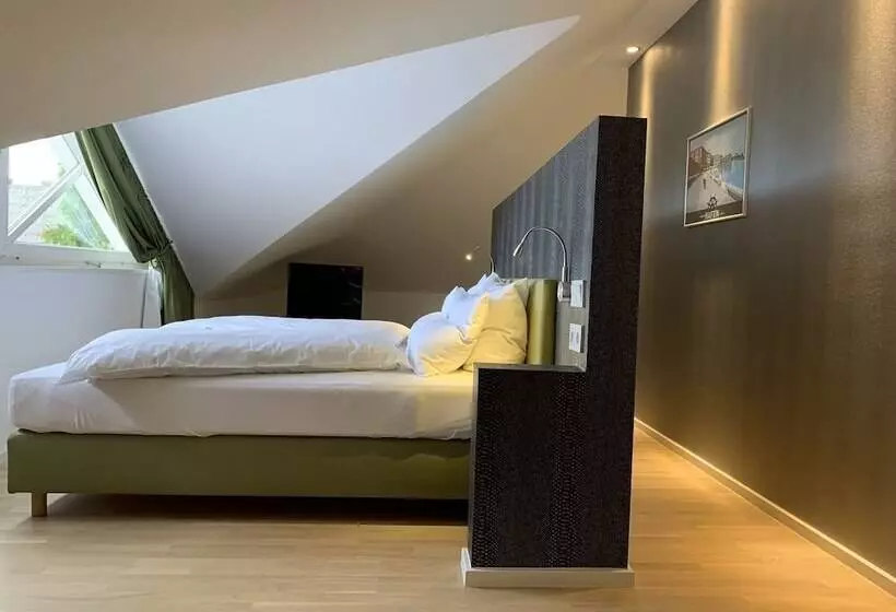 Hotelli Park Lodge Am Rohrbusch