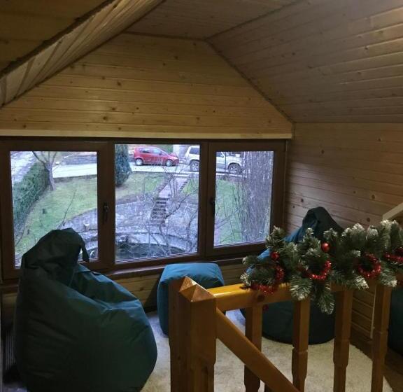 Pensão 4 Cезони