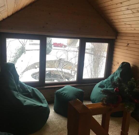 Pensão 4 Cезони