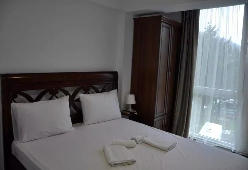 Majatalo Manea Orsova