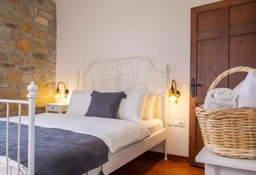 Salkım Otel Gökçeada