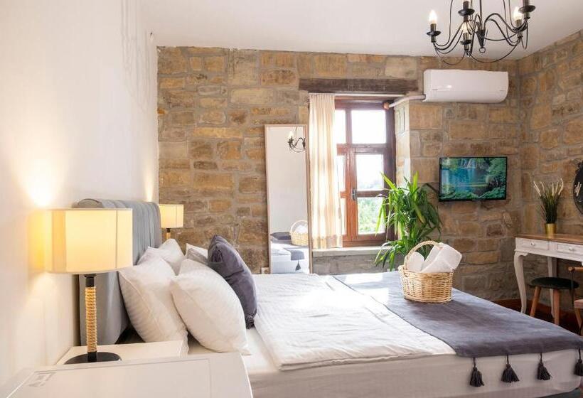 Salkım Otel Gökçeada