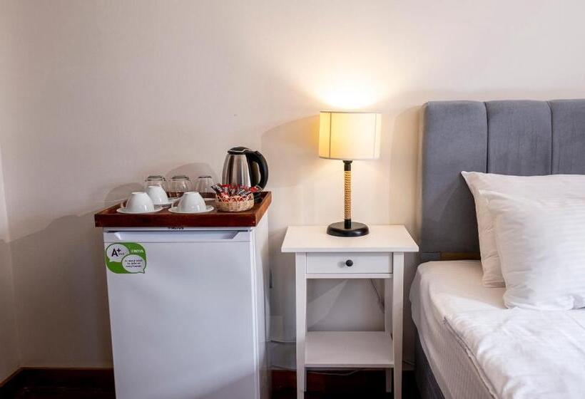 Salkım Otel Gökçeada