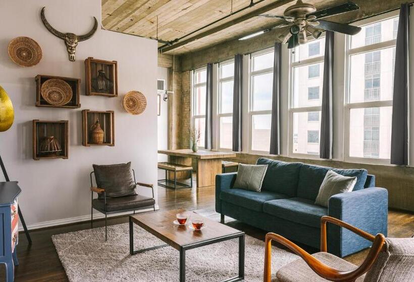 Reside Houston Downtown, A Wyndham Residence