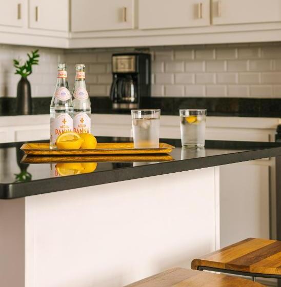 Reside Houston Downtown, A Wyndham Residence