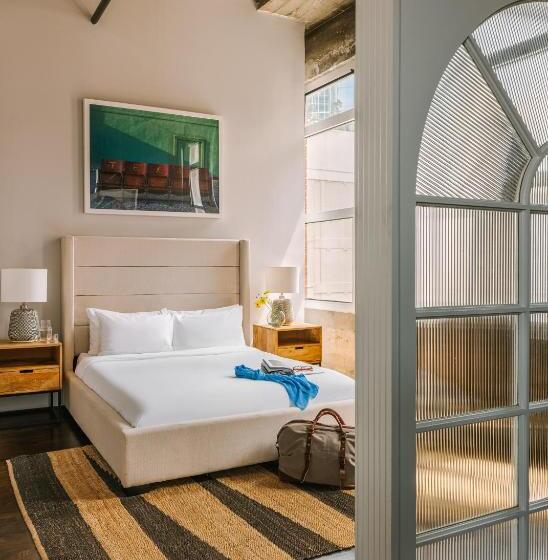 Reside Houston Downtown, A Wyndham Residence