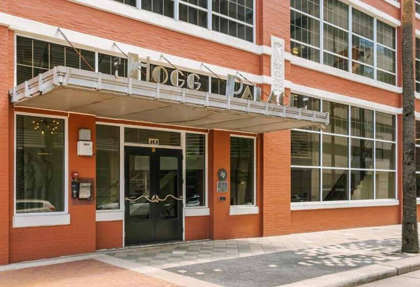 Reside Houston Downtown, A Wyndham Residence