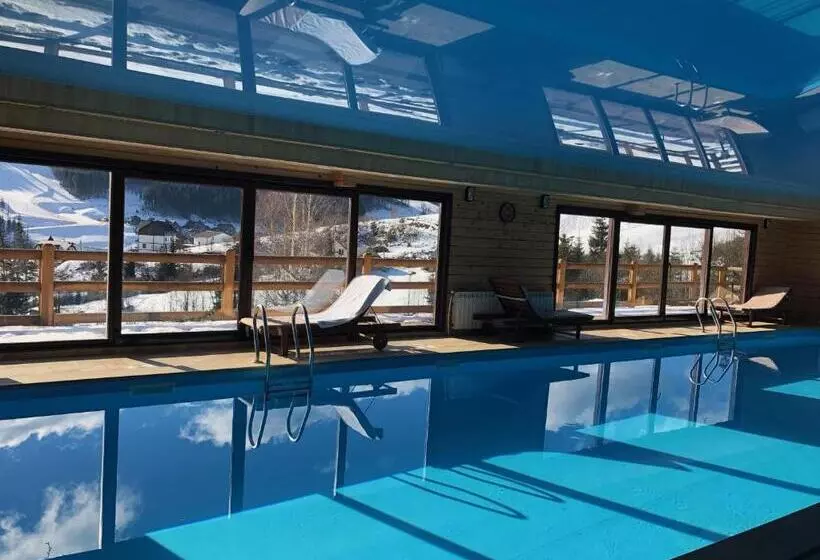 هتل Chalet Du Mont