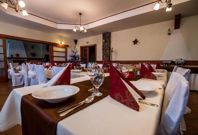 فندق Penzion Fit   Contactless Check In