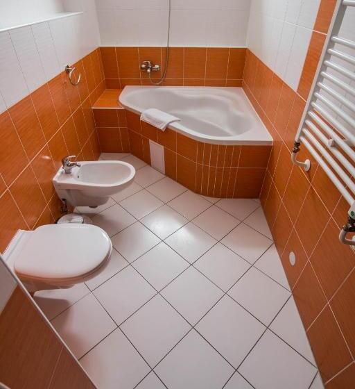 فندق Penzion Fit   Contactless Check In