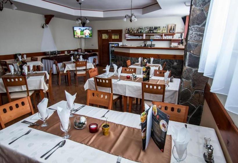 فندق Penzion Fit   Contactless Check In