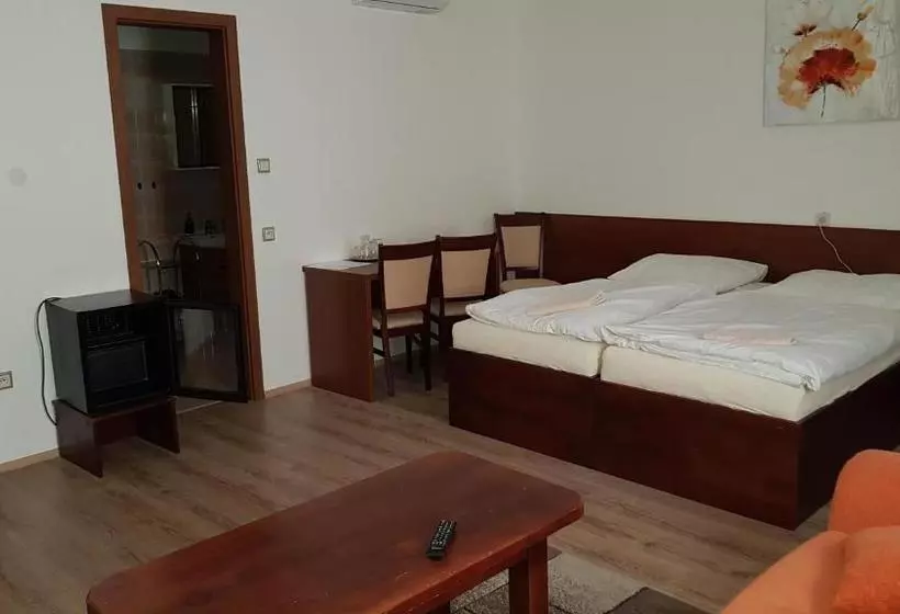 Hotelli Penzion Pko Nitra