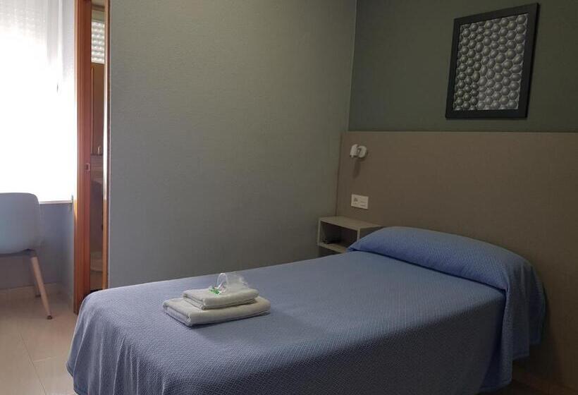 פנסיון Hostal Soto