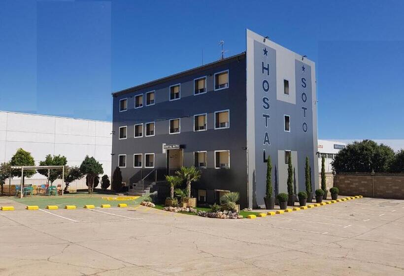 פנסיון Hostal Soto