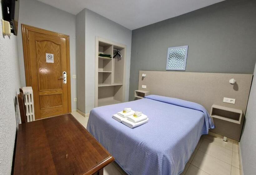 פנסיון Hostal Soto