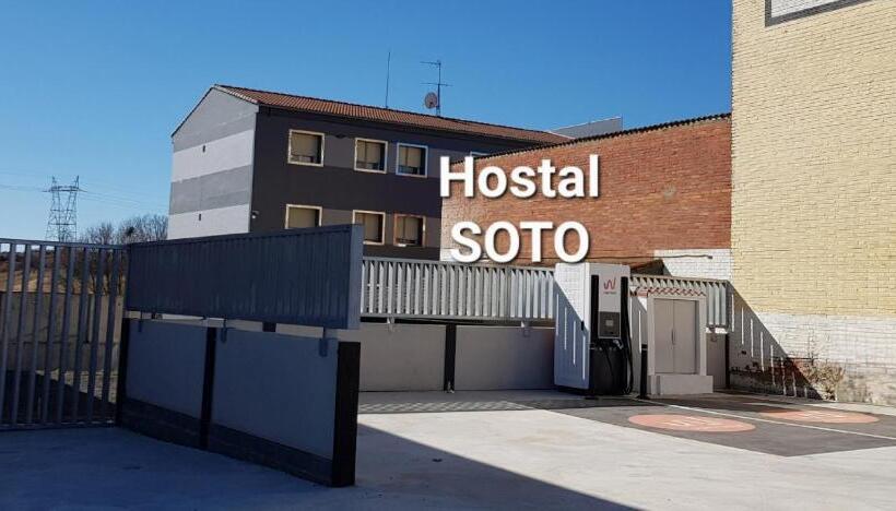 פנסיון Hostal Soto