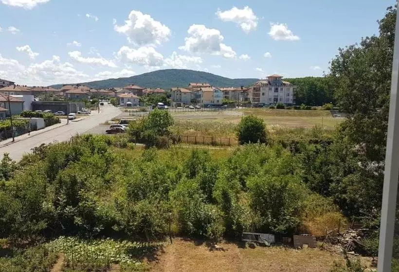 Majatalo Kirovi House   Guest Rooms