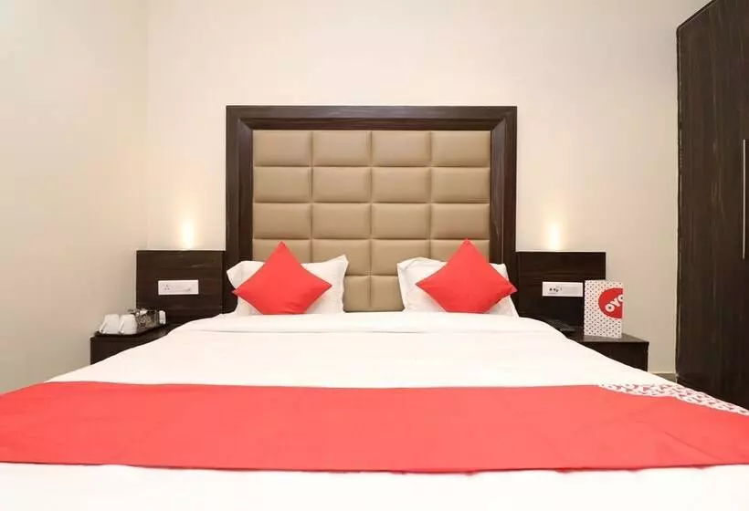 هتل Sanjay Galaxy Premium By Oyo Rooms