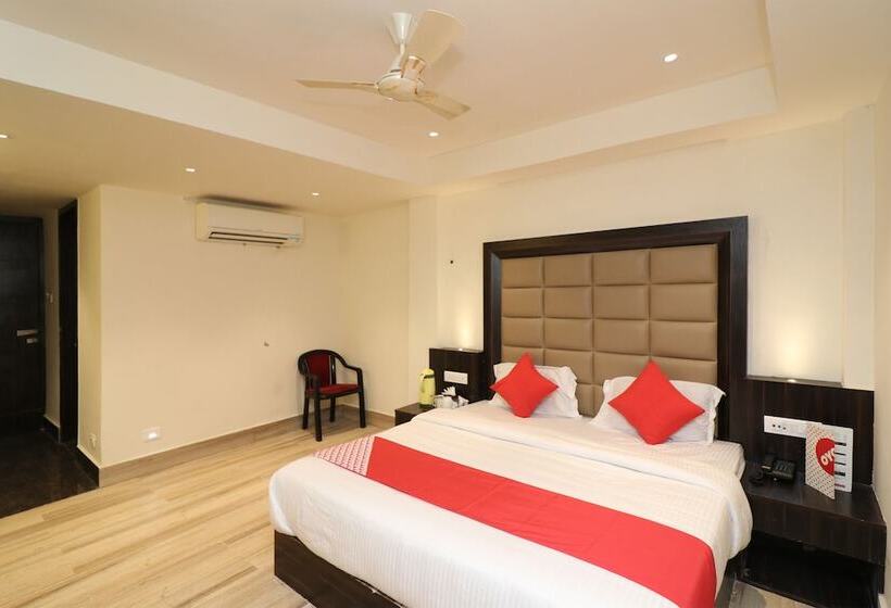 هتل Sanjay Galaxy Premium By Oyo Rooms