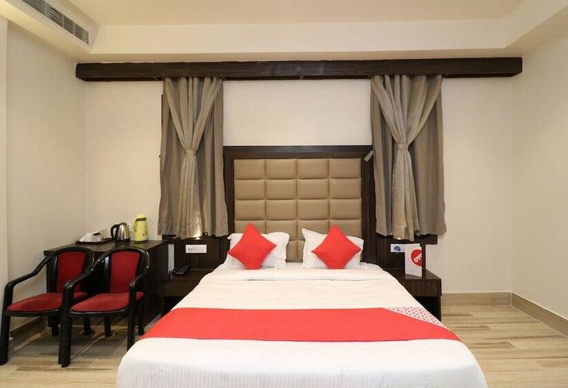 هتل Sanjay Galaxy Premium By Oyo Rooms