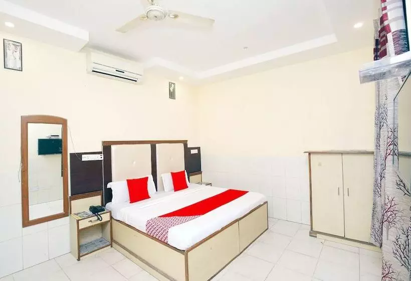 هتل Surya Palace By Oyo Rooms