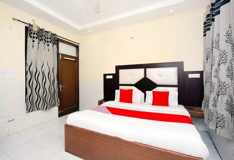 هتل Surya Palace By Oyo Rooms