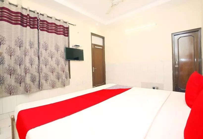هتل Surya Palace By Oyo Rooms