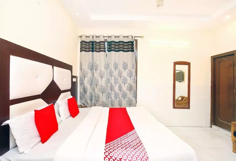هتل Surya Palace By Oyo Rooms