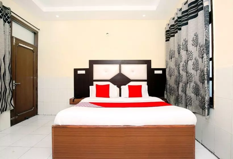 هتل Surya Palace By Oyo Rooms