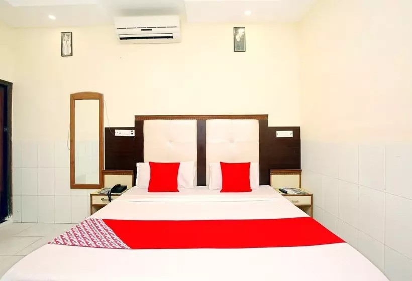 هتل Surya Palace By Oyo Rooms