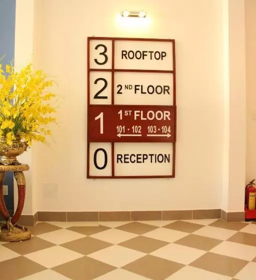 پانسیون Queenie House