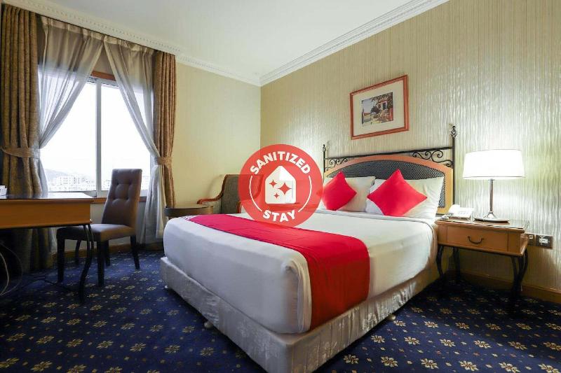 Отель City Plaza