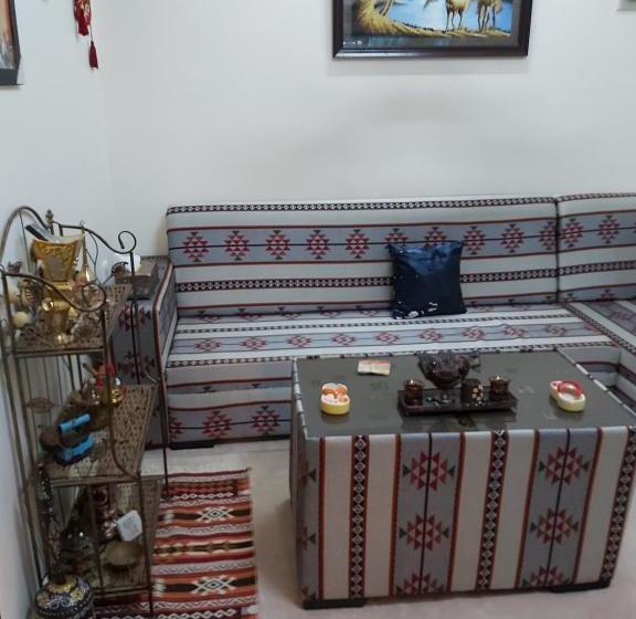 هاستل Al Reem House