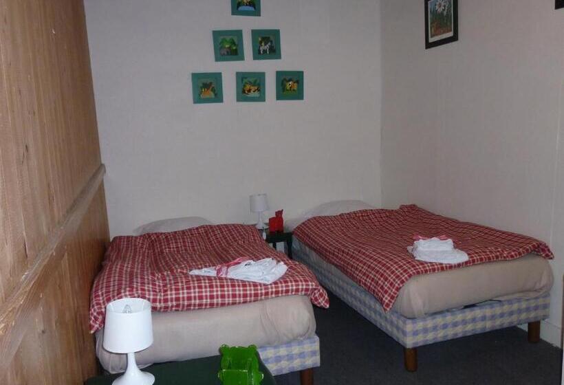 Bed and Breakfast Manoir De L Hermerel