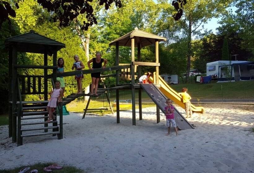 בית מלון כפרי Camping Le Verdoyant Chalets