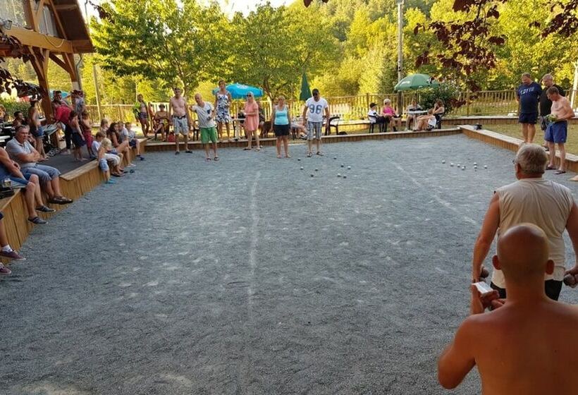 בית מלון כפרי Camping Le Verdoyant Chalets