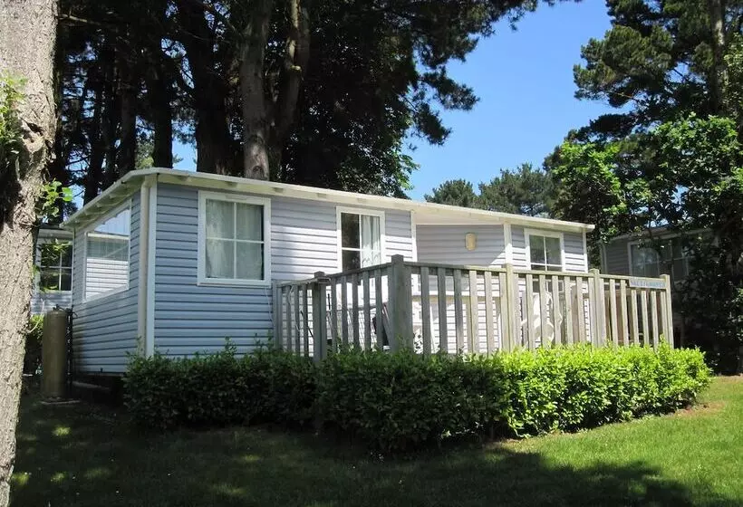 Hotelli Camping Les Capucines