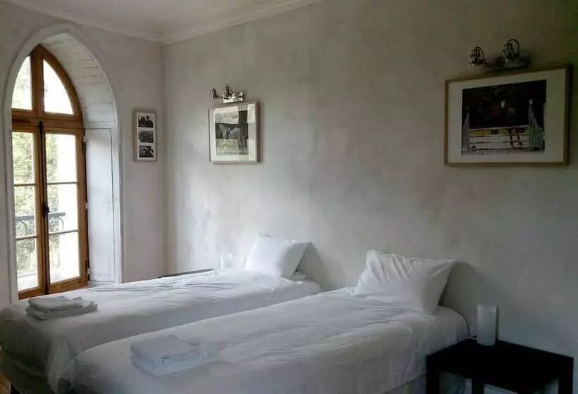 ペンション La Tour