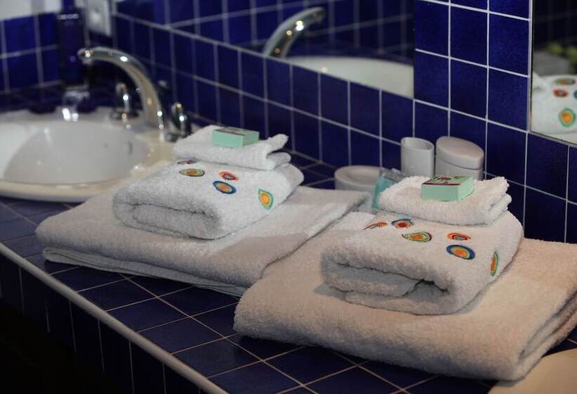 ベッドアンドブレックファースト La Bastide De L Aube Chambre D Hôtes