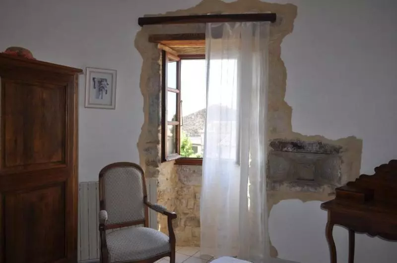 Château De Bessas Gîtes