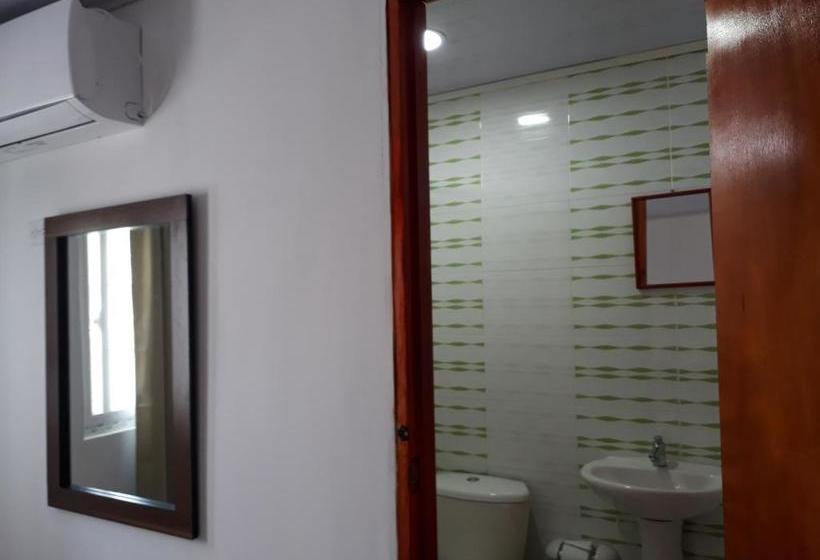 ペンション Ludisa House