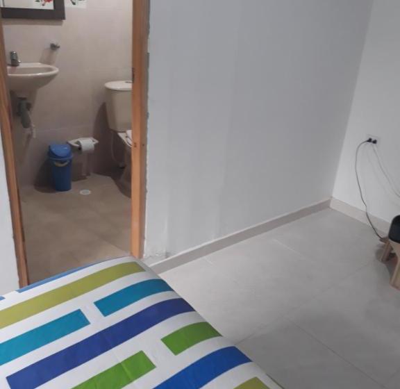 ペンション Ludisa House