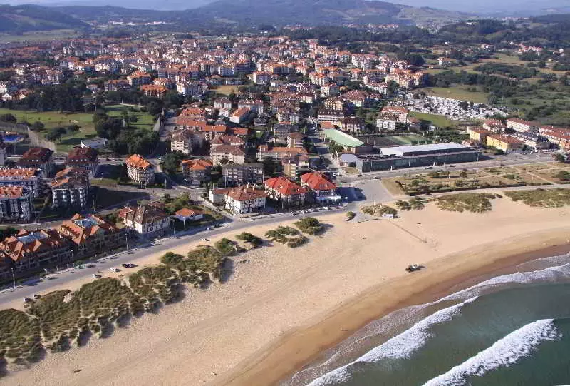 Apartamentos Turísticos Regollera