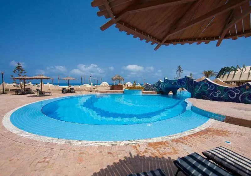 هتل Borg El Arab Beach Resort